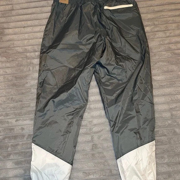 *NWT* Nike Windrunner Woven Lined Pants - Picture 11 of 11